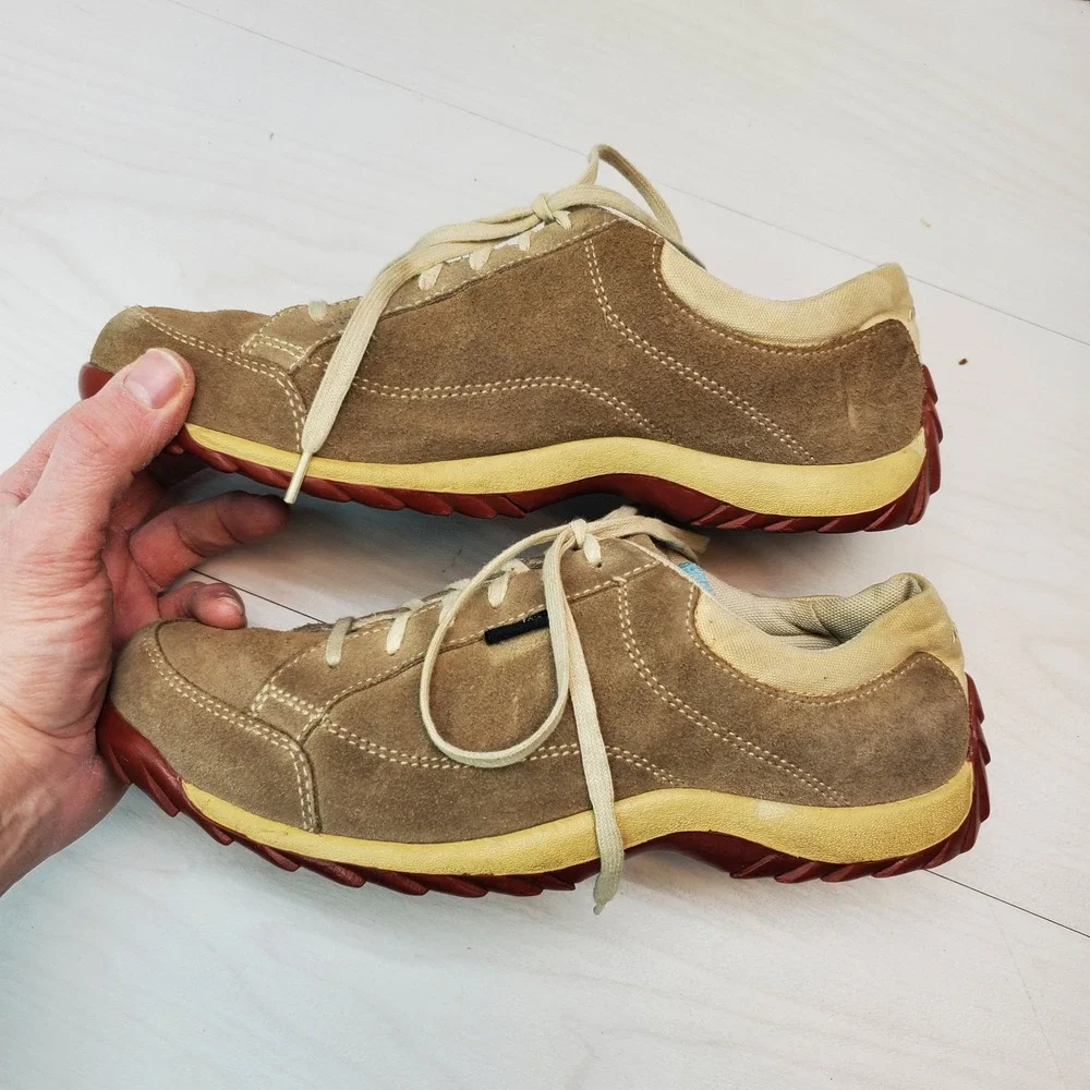 Simple Suede Lace Up Casual Sneakers Shoes Women's Size 9.5 Tan Comfort